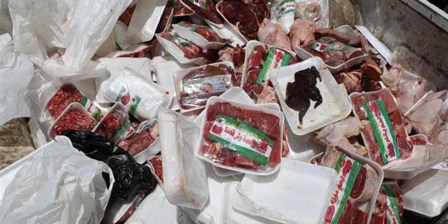 إعدام 83 كيلو أغذية فاسدة وضبط مخالفات بالأسواق في الإسماعيلية