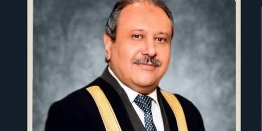 مستشار رئيس أكاديمية الفنون: الأزمة ليست في الطالب بل التوقيت