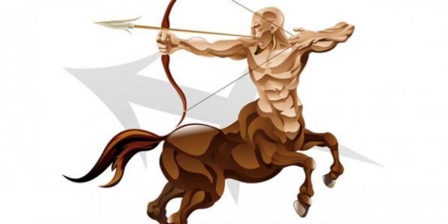 حظك اليوم برج القوس.. حركة ورغبة في كسر الروتين