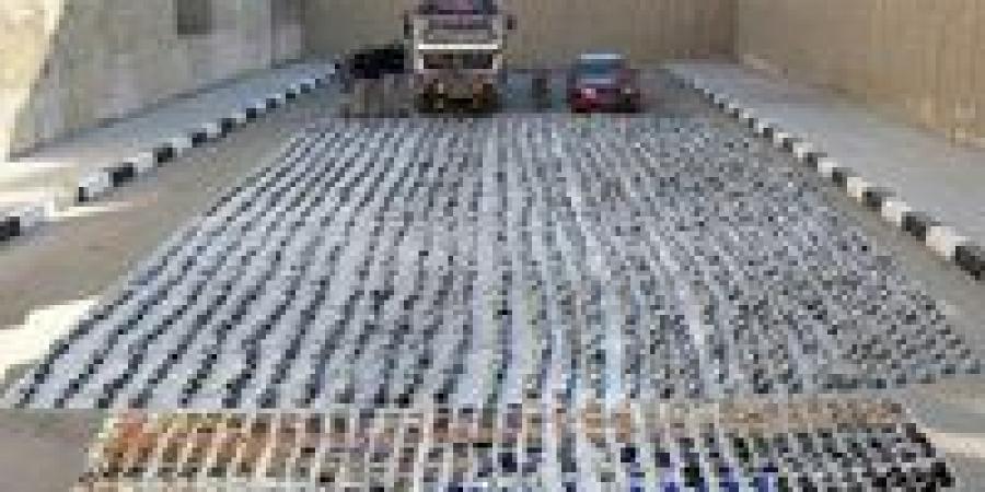 «إمبراطورية المخدرات تنهار في الصحراء».. مصرع 3 عناصر شديدة الخطورة وضبط طن سموم بأسوان