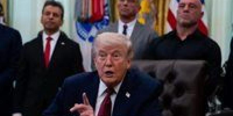 ترامب: الخيار العسكري قائم ضد طهران والقدرات التقليدية تكفينا دون النووي