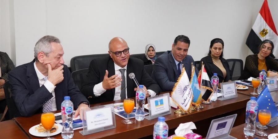 وفد أوروبي يزور مركز التدريب والتشغيل المهني بالإسكندرية