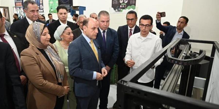 محافظ الغربية يشهد فعاليات الملتقى التوظيفي لمشروعات طلاب جامعة سمنود