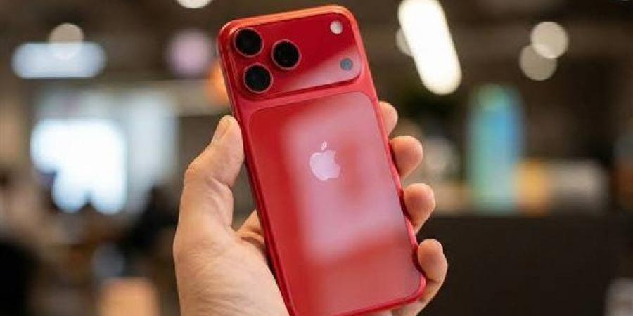 آبل تُعيد اختراع كاميرا آيفون.. تسريب يكشف 4 طفرات تصويرية في iPhone 18 Pro وما بعده