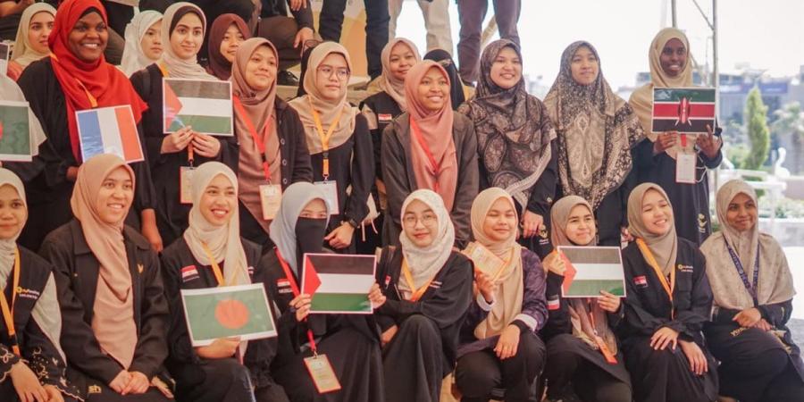 طلاب جامعة الأزهر الوافدون يشاركون في دعم 1000 طفل من الأيتام.. صور