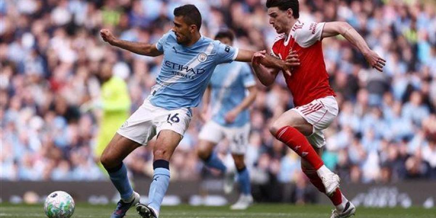 الدوري الإنجليزي.. معايير مثيرة وسابقة تاريخية تحسم هوية البطل