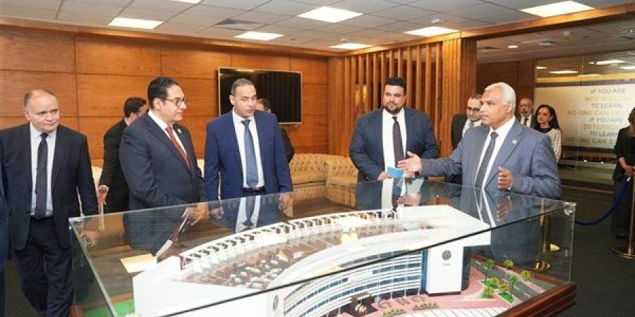 الرقابة المالية تعزز عمق وعي طلاب جامعة القاهرة الأهلية بأسواق المال