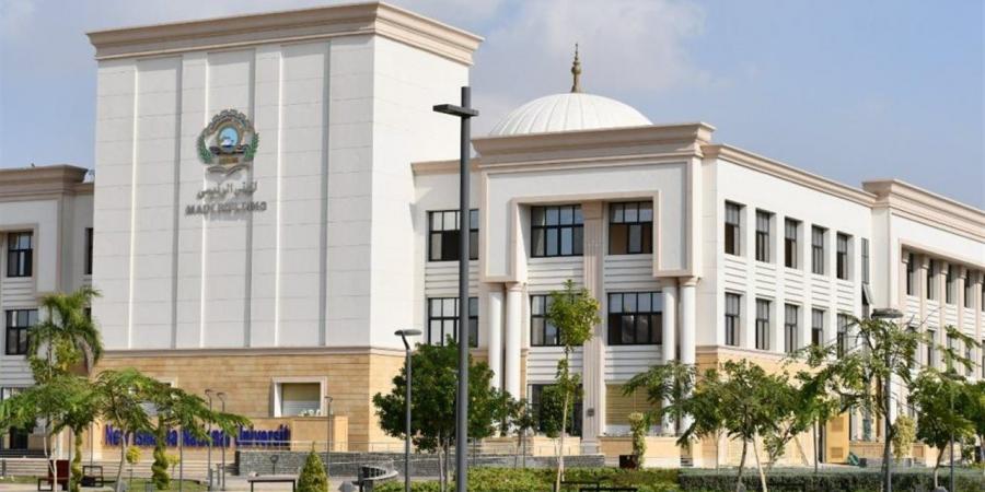 جامعة القاهرة الأهلية تعزز جاهزية طلابها لسوق العمل بزيارة ميدانية للرقابة المالية والبورصة المصرية