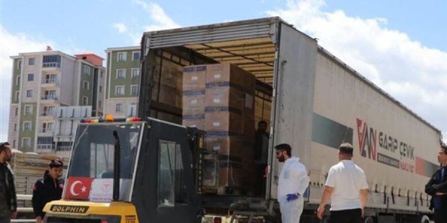 عاجل.. تركيا ترسل قافلة جديدة من المساعدات الإغاثية لإيران