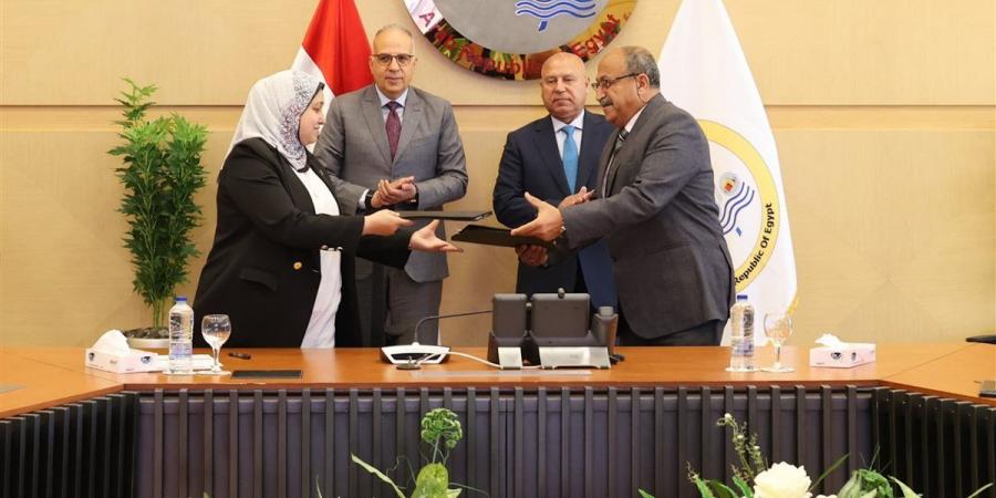 وزيرا الري والنقل يوقعان بروتوكول تعاون للاستفادة من أملاك الوزارة عن طريق شركة MOT