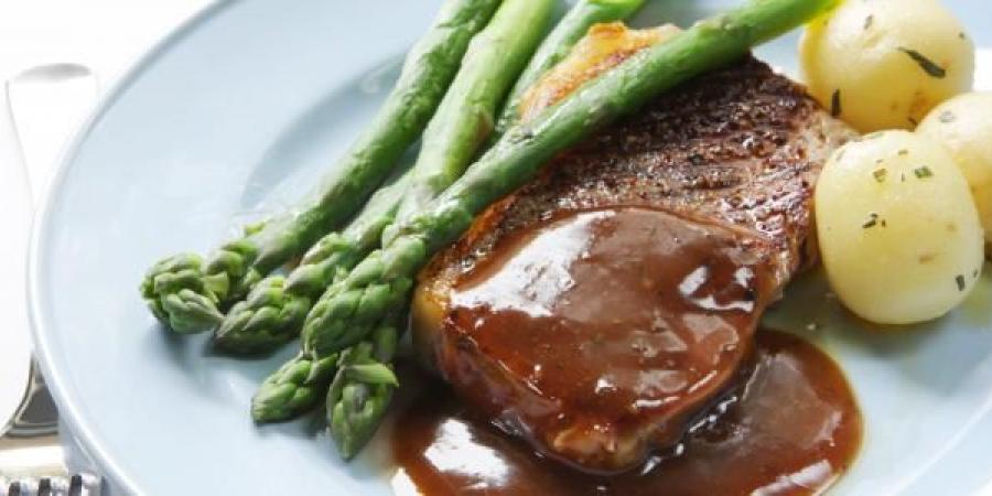 صوصات الستيك.. أسرار الطعم الفاخر في كل وجبة