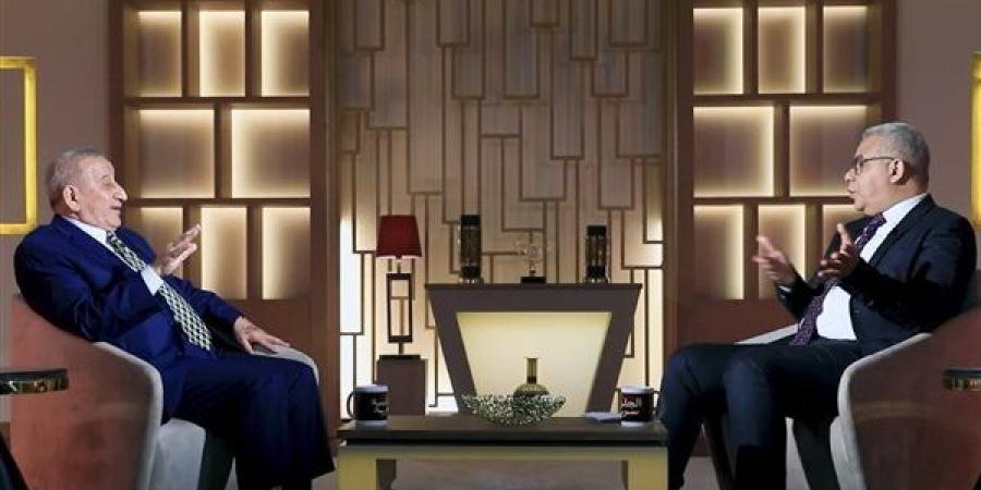 نبيل نجم: الانغلاق السياسي خطأ استراتيجي ويجب ربط القضايا الوطنية بالمحيط العربي