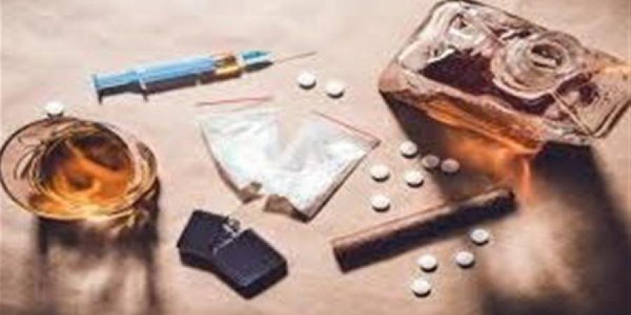 أستاذ سموم يفجر مفاجآت صادمة عن أوكار الإدمان