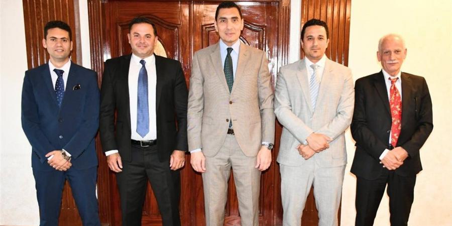 وزير الرياضة يعقد اجتماعًا مع مجلس اتحاد الشراع لمناقشة الاستعدادات لبطولة العالم