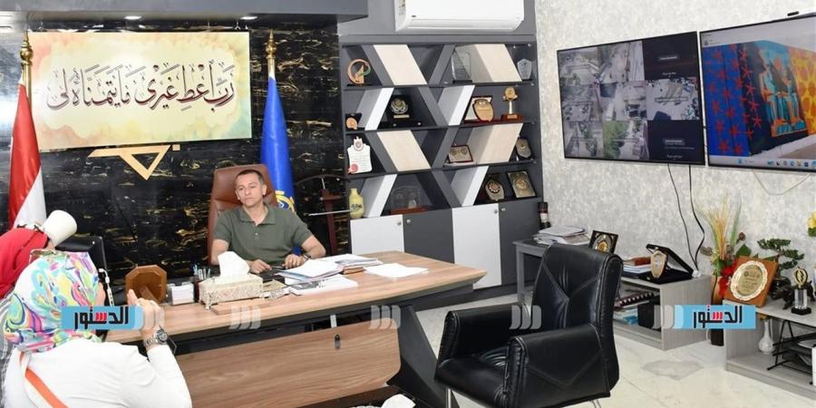 محافظ أسوان: الجدارية الفنية "تراثنا بعيوننا" تجسد مستوى فني راقي