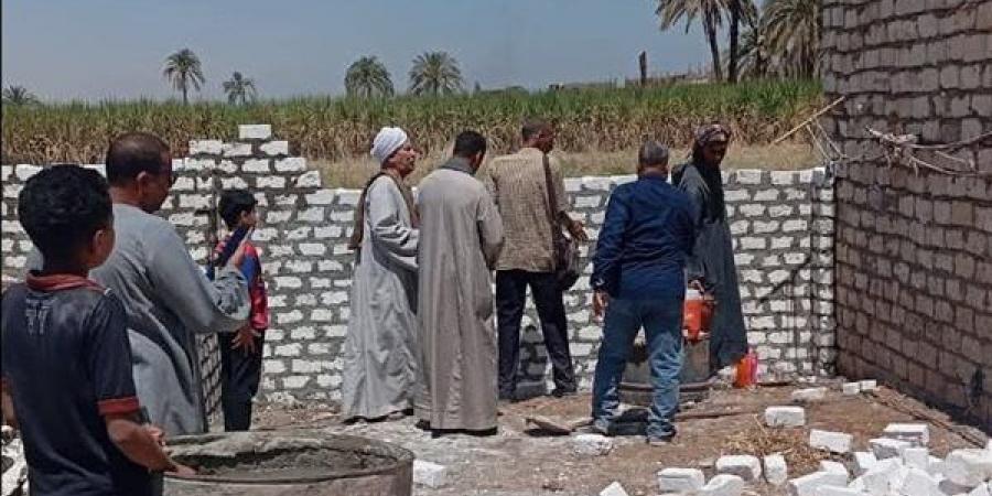 تنفيذ حالتي إزالة فورية للتعديات على الأراضي الزراعية بقنا