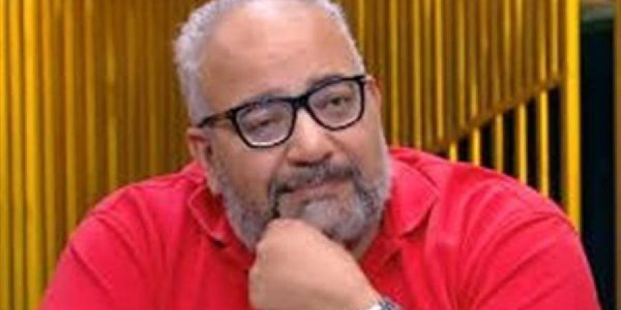 بيومي فؤاد: الأهلي يمر بكبوة ويجب مساندته.. وأتمنى تتويج الزمالك