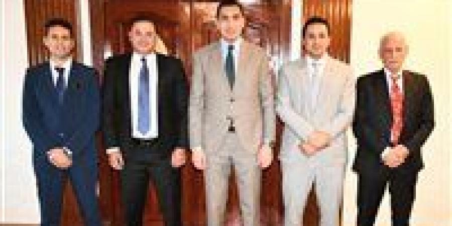 وزير الشباب والرياضة يجتمع باتحاد الشراع واستعدادات بطولة العالم