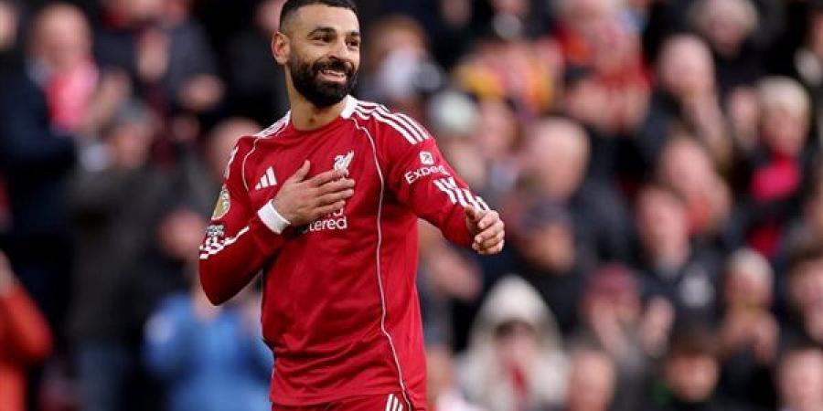 نجم ليفربول يتغزل في محمد صلاح ويصفه بالأسطورة