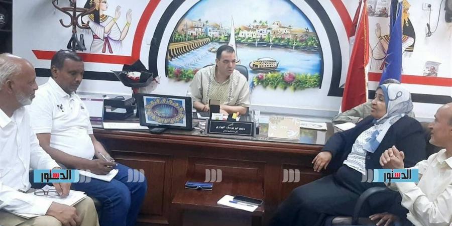 "تعليم أسوان" تناقش استعدادات امتحانات الشهر للتقييم لصفوف النقل