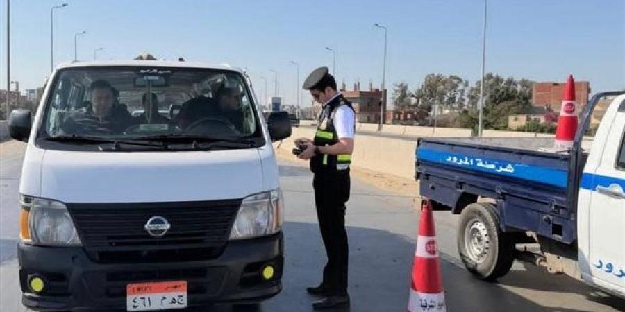 لمتابعة تراخيص سيارات السرفيس و الملاكي المخالفة.. تكثيف الحملات المرورية بالشرقية