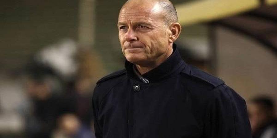 الأهلي يبدأ رحلة البحث عن مدرب جديد.. وحسم الملف نهاية الموسم