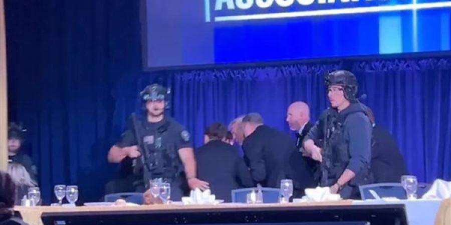 خبيرة: ترامب يرتدي ثوب الضحية بمسرحية اغتيال هزلية لإنقاذ شعبيته المنهارة