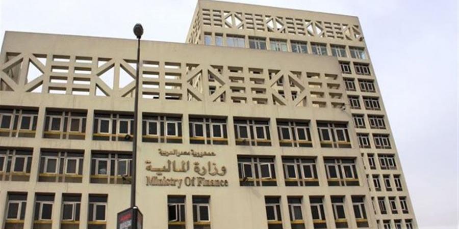 ضوابط صارمة لترشيد الإنفاق على الأجور والمكافآت بالجهاز الإداري للدولة