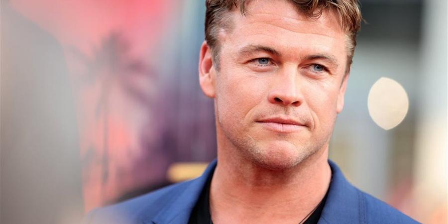 من UFC إلى هوليوود.. لوك هيمسورث يروي قصة حياته خارج الكاميرا