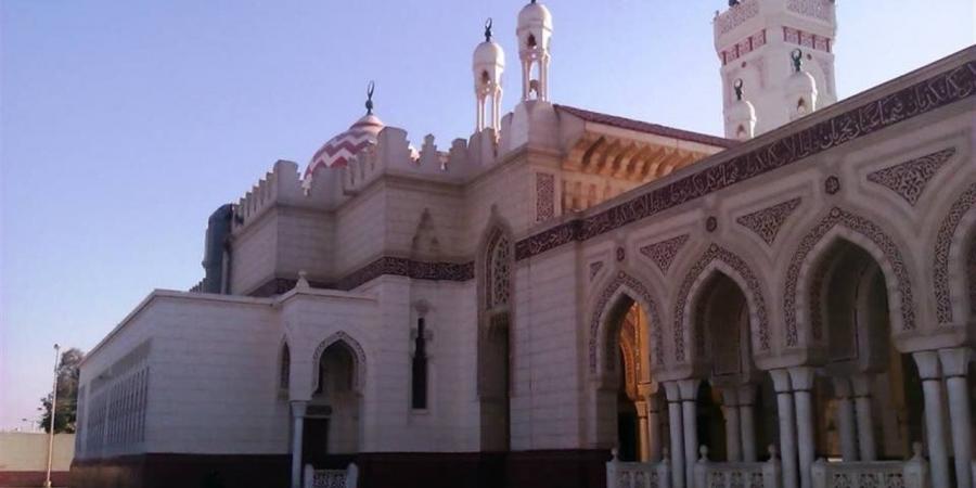 مدير مديرية أوقاف قنا يفتتح الدورة العلمية بمسجد سيدي عبد الرحيم القنائي لتأهيل 100 إمام