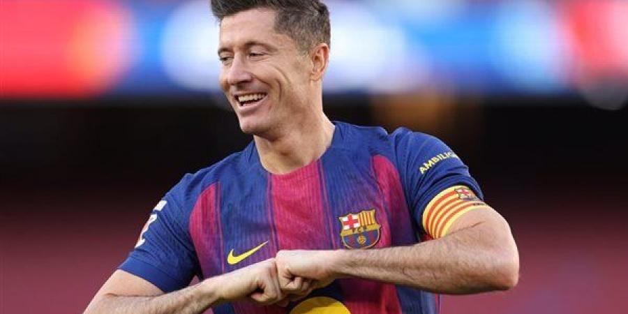 برشلونة يحسم مصير ليفاندوفسكي.. ويبدأ سباق ضم جوليان ألفاريز بصفقة خيالية