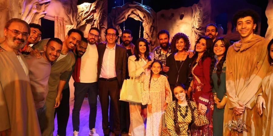 “متولي وشفيقة” يجمع رموز الفن والإعلام على خشبة مسرح الطليعة