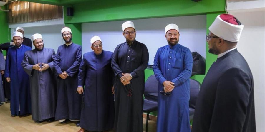 الجندي: برامج تأهيل الوعاظ في لغة الإشارة خطوة مهمة لتطوير الخطاب الدعوي