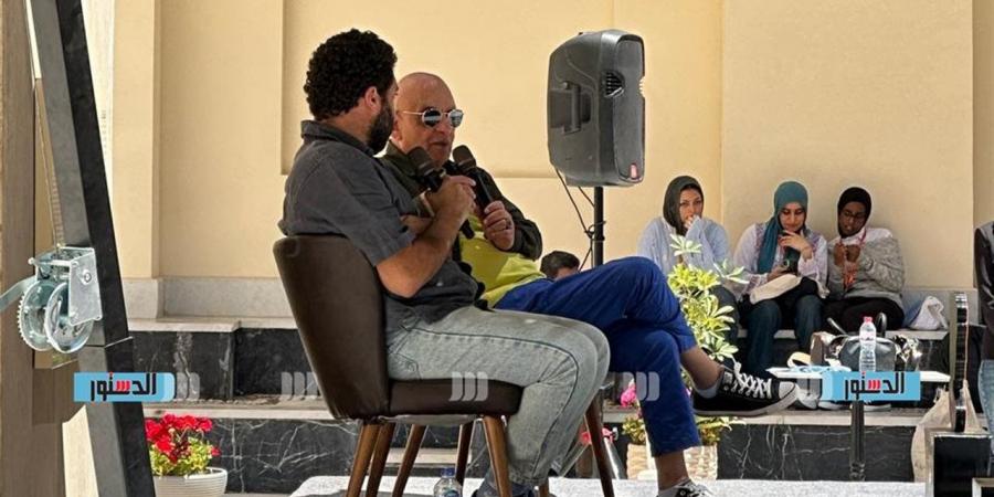 خيري بشارة يكشف كواليس صداقته مع عمر الزهيري في مهرجان الإسكندرية للفيلم القصير