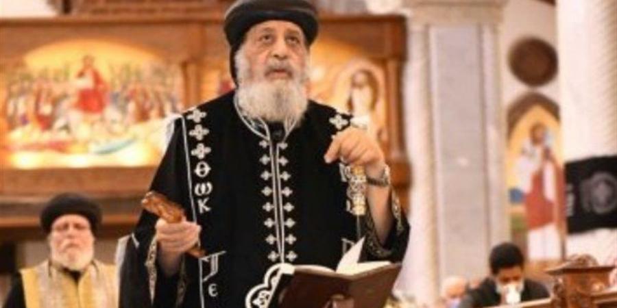 لوجوده خارج البلاد.. البابا تواضروس يوفد وفدًا رفيع المستوى لتعزية رئيس الوزراء