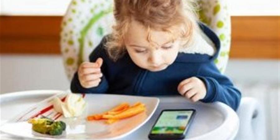 الأطفال وموجات الحر.. كيف تحمي طفلك من المخاطر الصحية؟