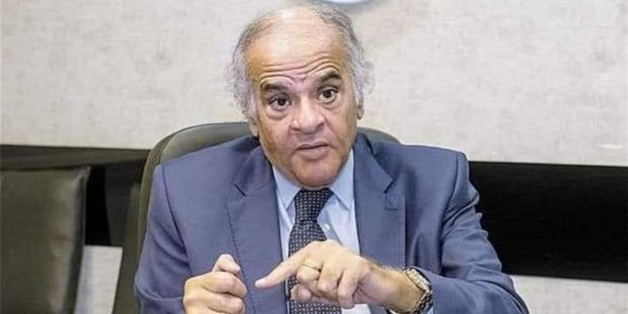 ممدوح عباس يتحمل تكاليف رحلة الزمالك إلى الجزائر