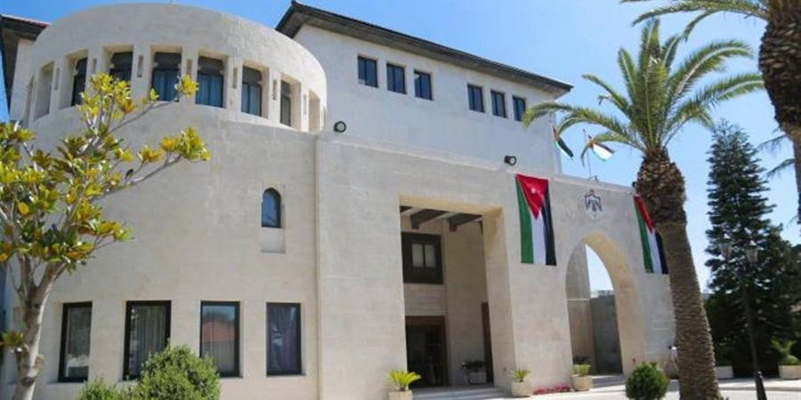 الأردن يطلق خطة طاقة شاملة للتوسع في الغاز والهيدروجين الأخضر ورفع المتجددة إلى 50%