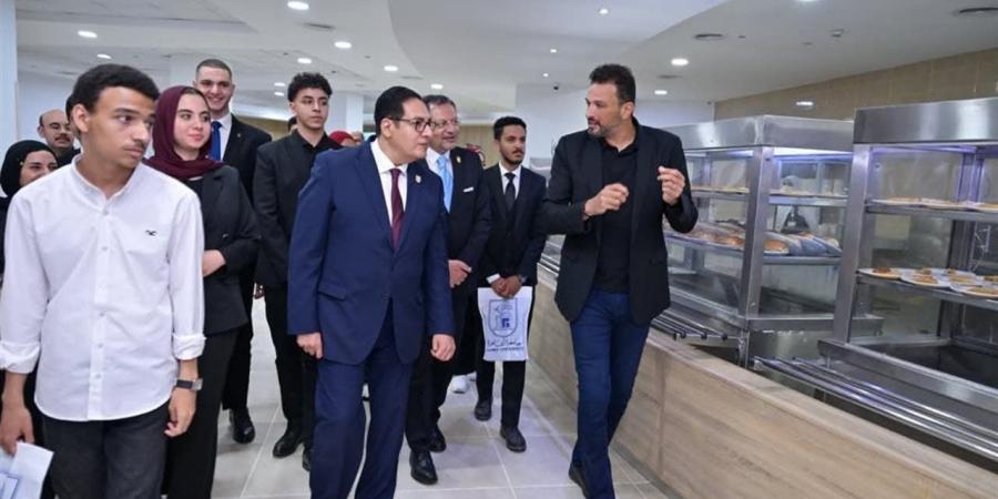 رئيس جامعة القاهرة: مستشفى الناس نموذج مشرف للعمل الخيري ويجمع بين الكفاءة والرسالة الرحيمة