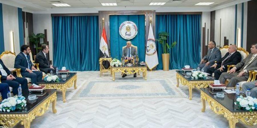 وزير الدولة للإنتاج الحربي يبحث مع سفير أرمينيا أوجه التعاون في مجال الصناعات الدفاعية