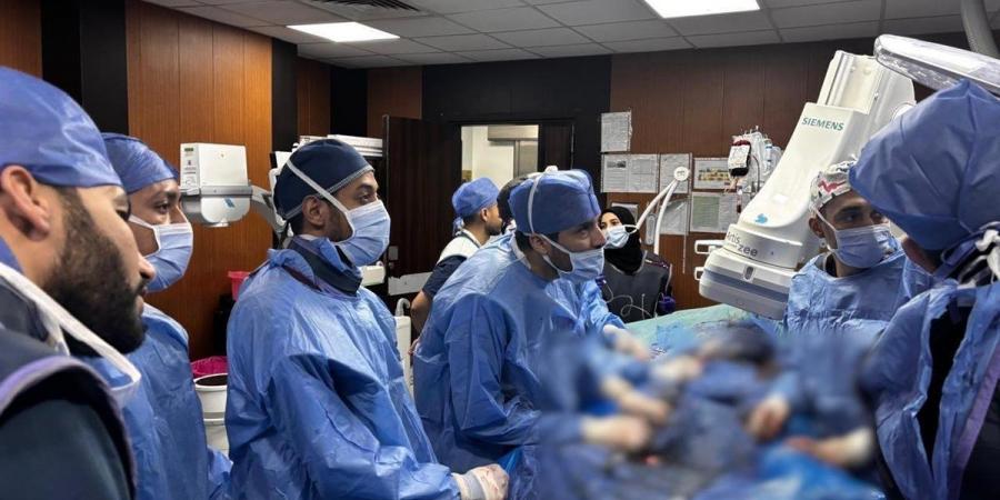 لأول مرة بمنشآت الرعاية الصحية.. إصلاح تمدد خطير بالشريان الأورطي البطني والشرايين الحرقفية
