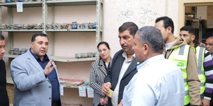 رئيس مياه البحيرة يتفقد ورشة العدادات مسبقة الدفع