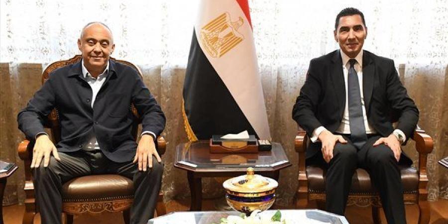 وزير الرياضة يلتقي رئيس الشركة المتحدة للرياضة لبحث أوجه التعاون المشترك