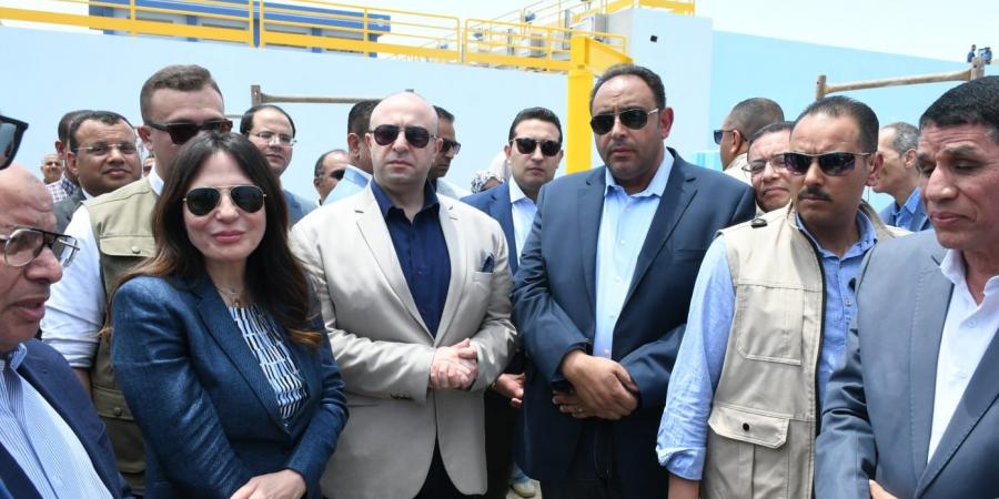 وزيرة الإسكان ومحافظ الفيوم يتفقدان توسعات محطة العزب الجديدة لتعزيز خدمات مياه الشرب