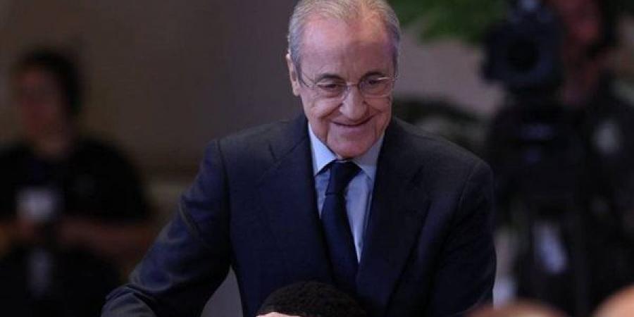 بيريز لن يحضر كلاسيكو الأرض بين ريال مدريد وبرشلونة