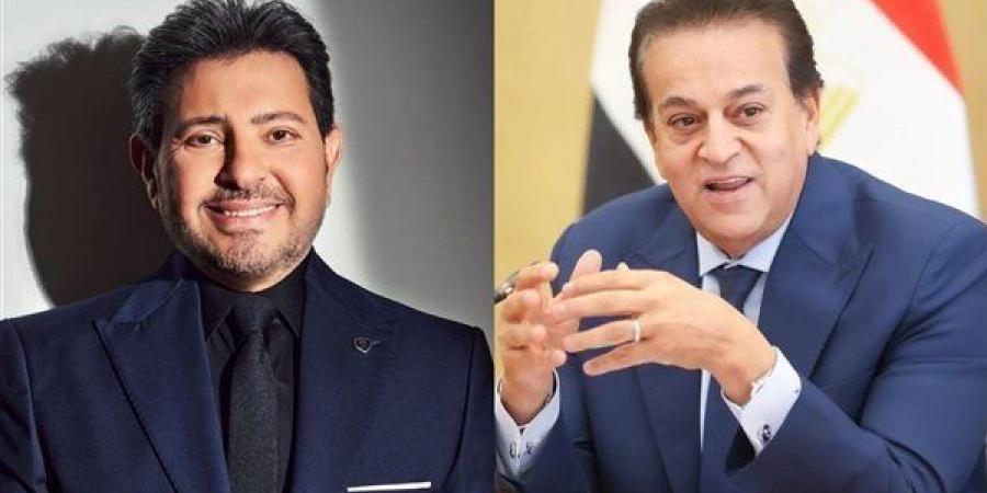 وزير الصحة يستقبل جثمان الفنان هاني شاكر في مطار القاهرة (تفاصيل)