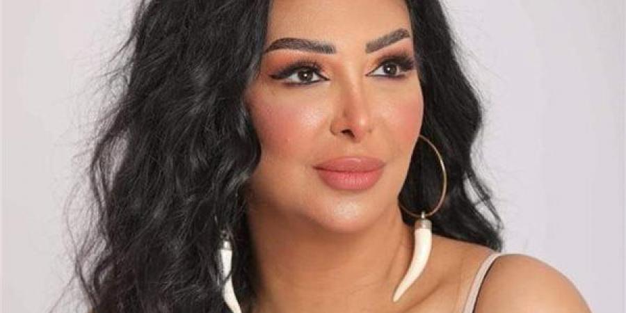 شاهيناز تتحدث عن غناؤها بالحجاب في فترة سابقة