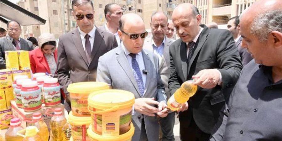 محافظ الغربية يتفقد سوق اليوم الواحد بمنشية مبارك بالمحلة الكبرى