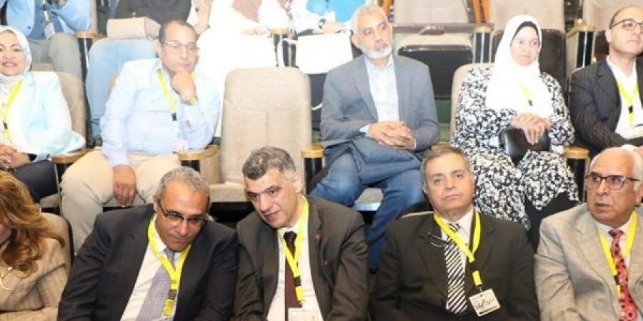 إطلاق المنتدى العلمي الأول لصيادلة الأورام في جامعة القاهرة