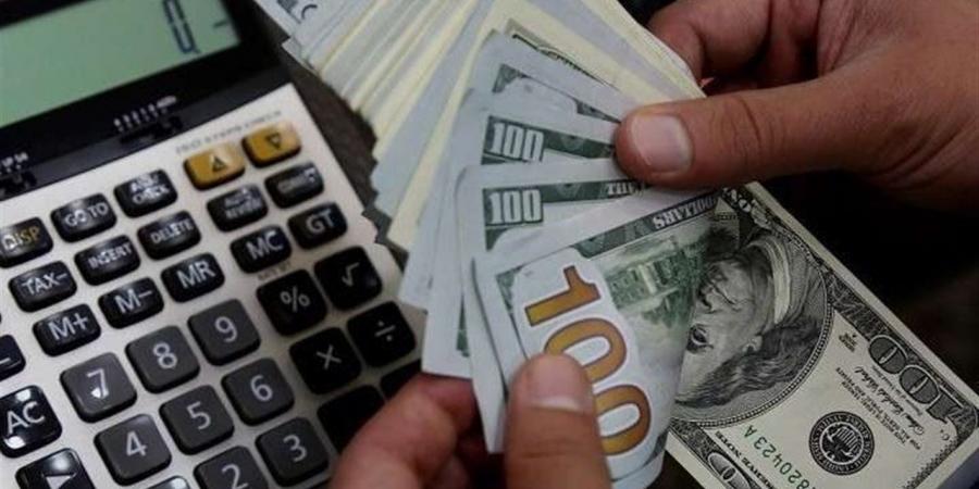 مع قرب التوصل لاتفاق أمريكي- إيراني.. تراجع أسعار الدولار عالميا ومحليا